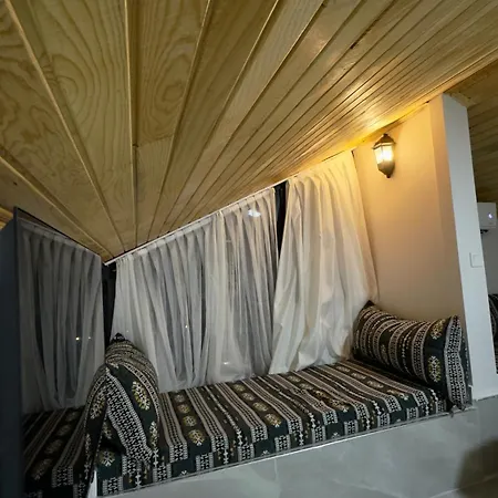 Hotel apartamentowy Burcin *