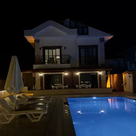 Hotel apartamentowy Burcin *